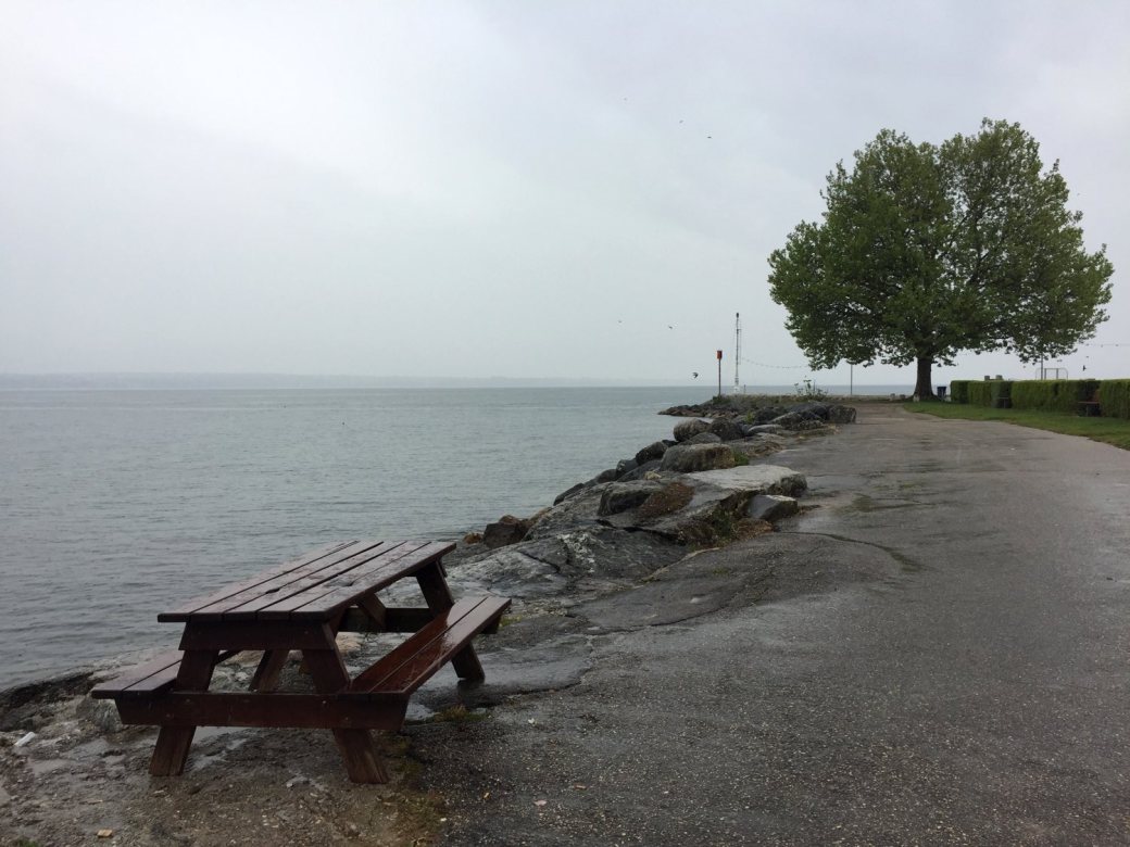 Le vide humide d&rsquo;un dimanche de&nbsp;pluie